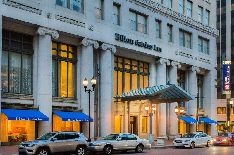 هتل Hilton Garden Inn Indianapolis Downtown