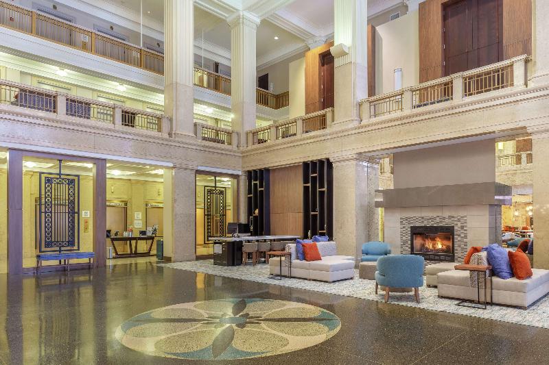 هتل Hilton Garden Inn Indianapolis Downtown