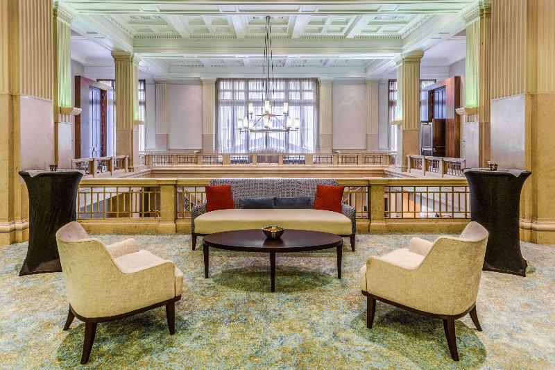 هتل Hilton Garden Inn Indianapolis Downtown
