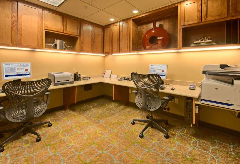 هتل Hilton Garden Inn San Luis Obispo/pismo Beach