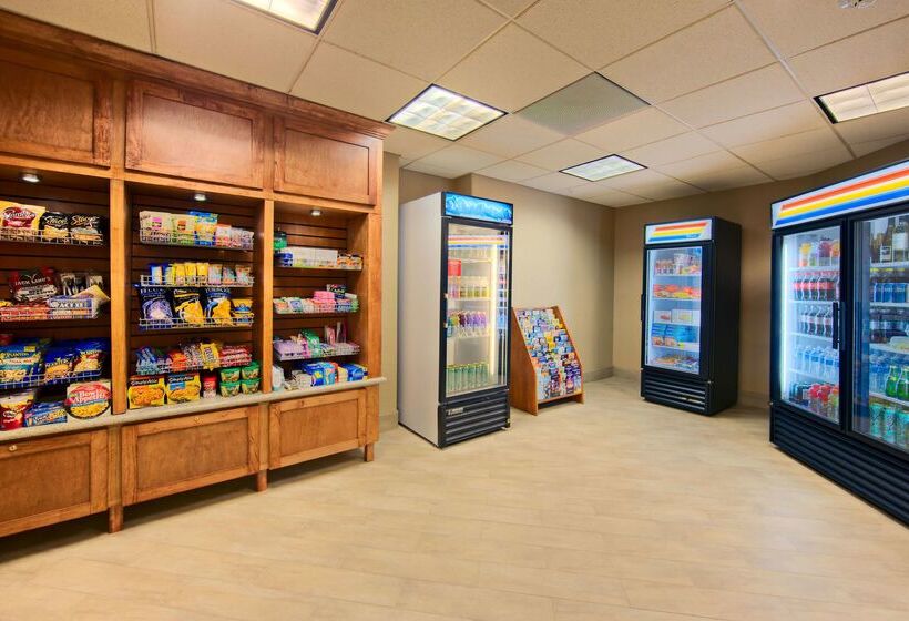 هتل Hilton Garden Inn San Luis Obispo/pismo Beach