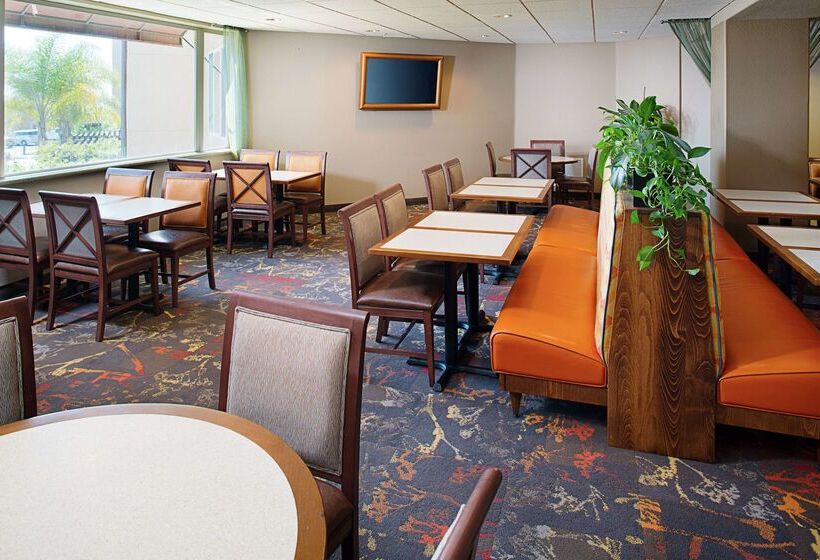 هتل Hilton Garden Inn San Luis Obispo/pismo Beach