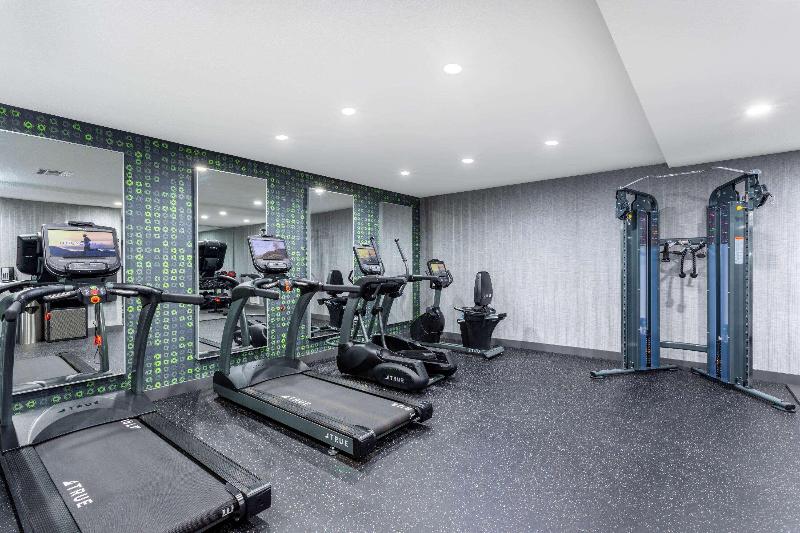בית מלון כפרי La Quinta By Wyndham Tampa Central