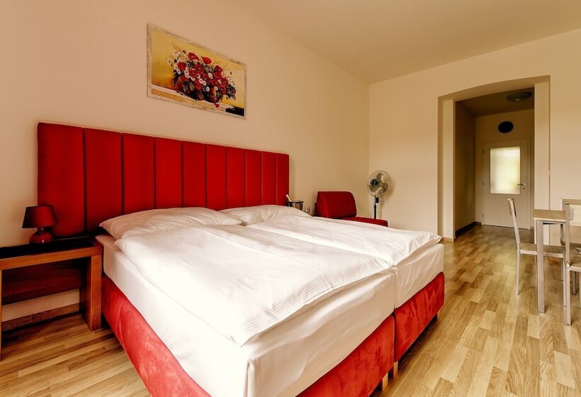 Fotos del hotel Otakar:  12