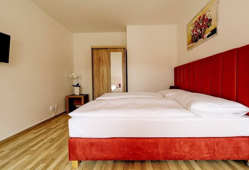 Fotos del hotel Otakar:  10