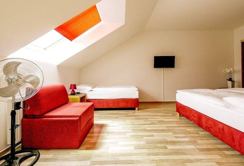 Fotos del hotel Otakar:  2