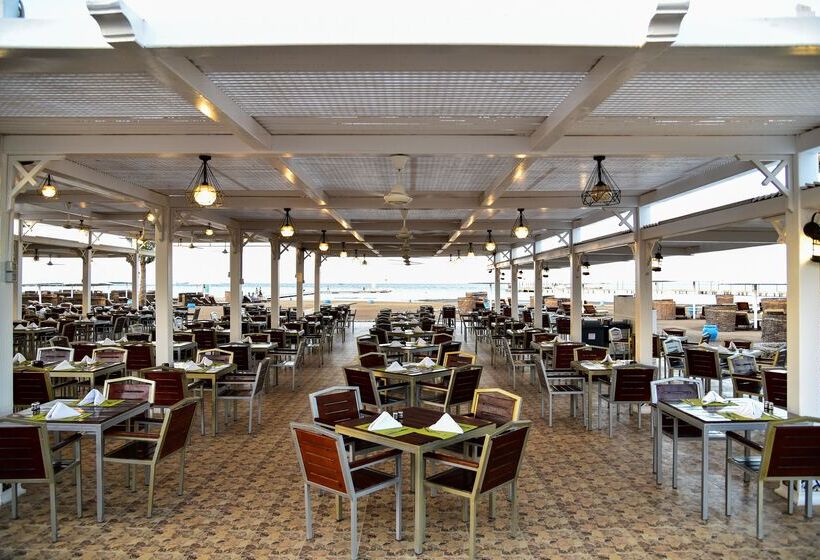 هتل Pharaoh Azur Resort