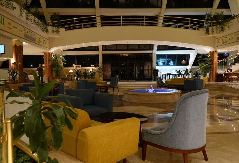 هتل Pharaoh Azur Resort