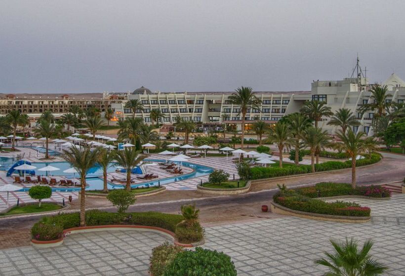 هتل Pharaoh Azur Resort