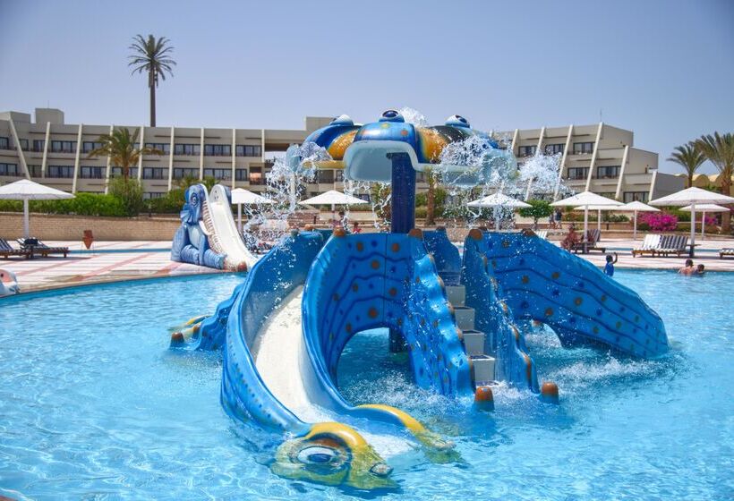 هتل Pharaoh Azur Resort