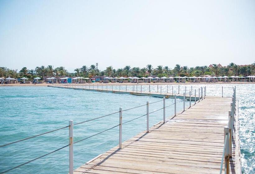 هتل Pharaoh Azur Resort