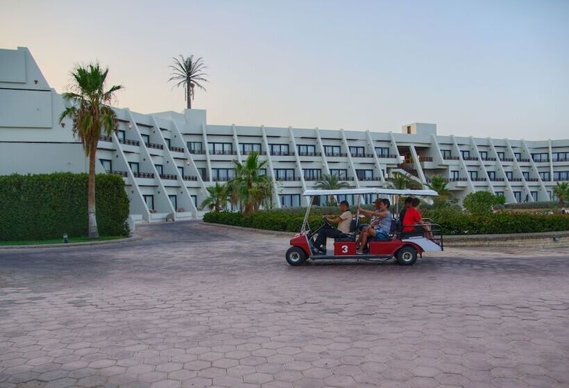 هتل Pharaoh Azur Resort