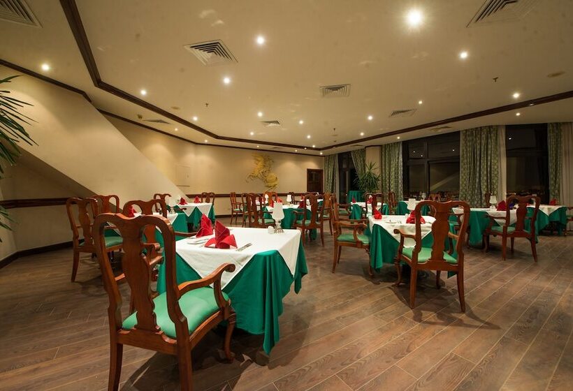 هتل Pharaoh Azur Resort