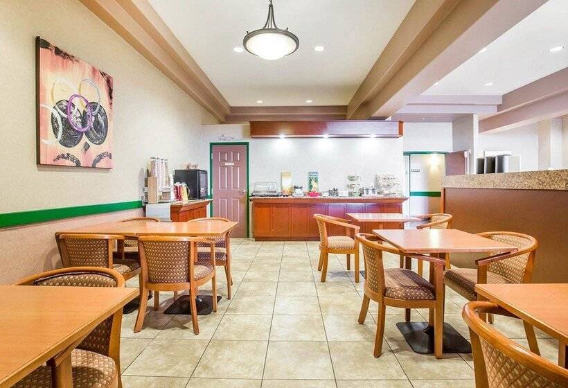 בית מלון כפרי Quality Inn & Suites