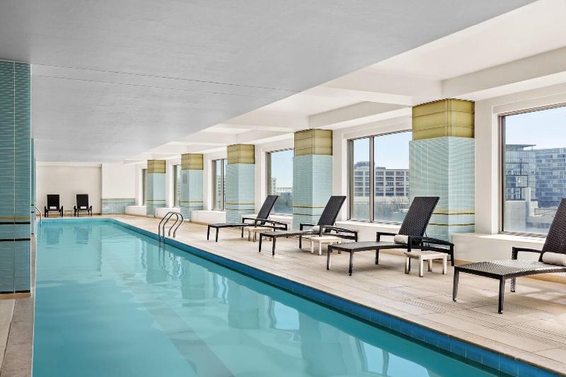 هتل Renaissance Boston Seaport