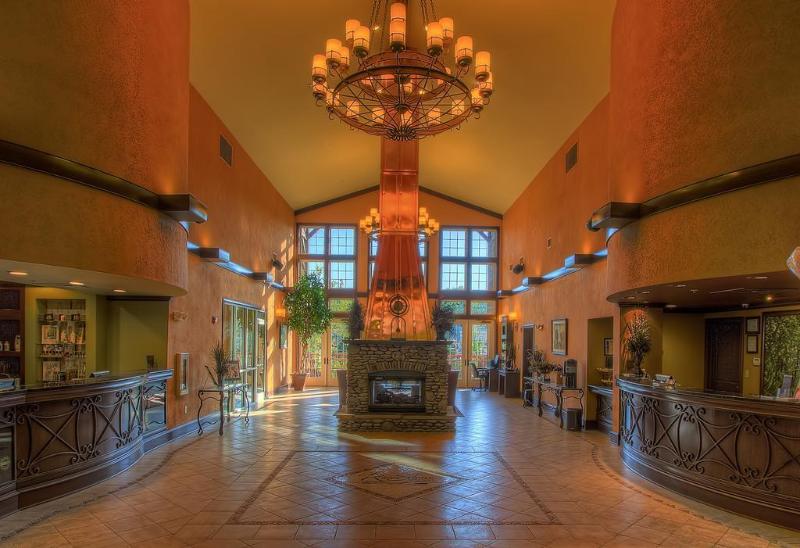 هتل Riverstone Condo Resort & Spa