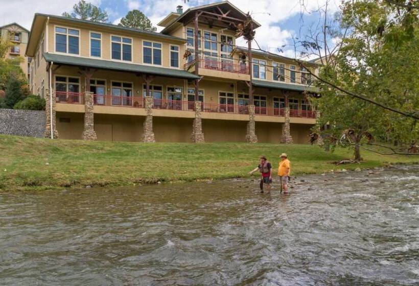 هتل Riverstone Condo Resort & Spa