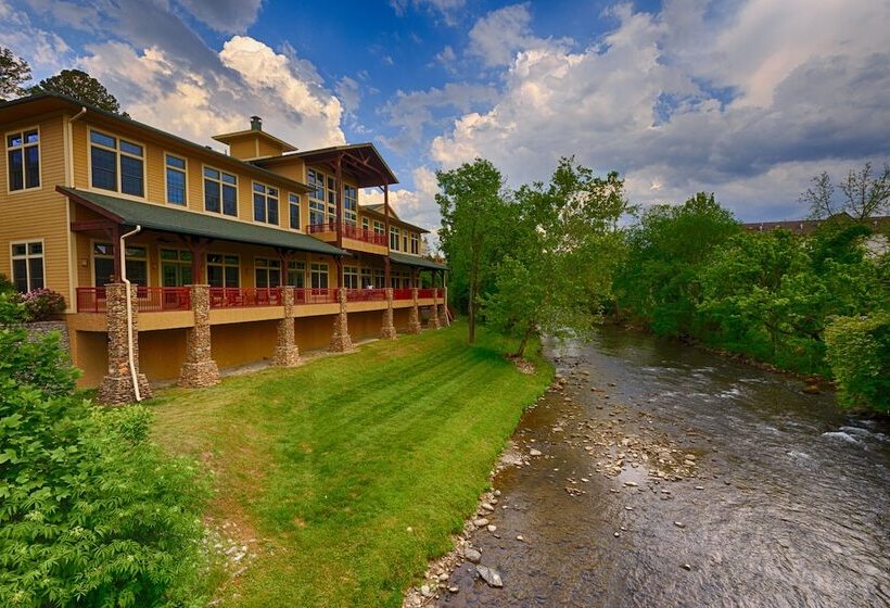 هتل Riverstone Condo Resort & Spa