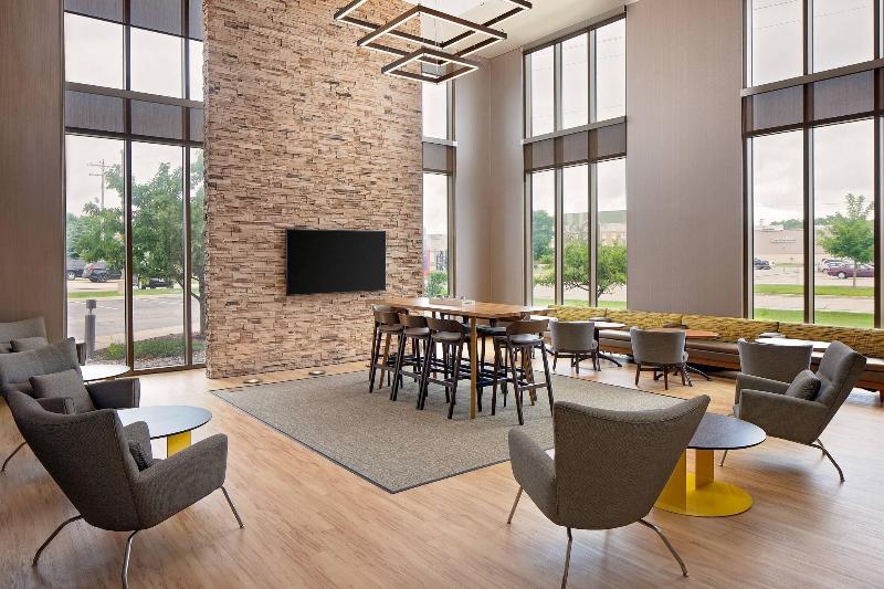 هتل Springhill Suites By Marriott Green Bay