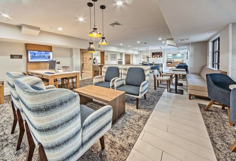 هتل Staybridge Suites   Cedar Rapids North, An Ihg