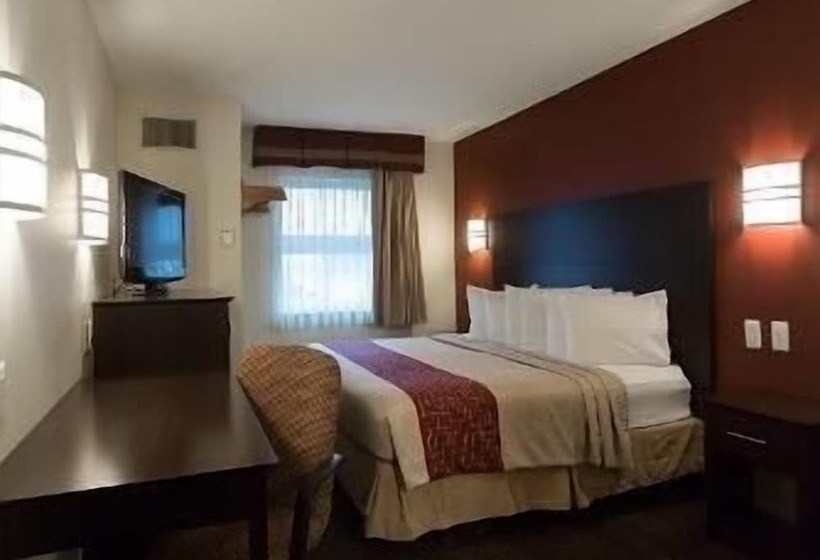 هتل Travelodge By Wyndham Romulus Detroit Airport