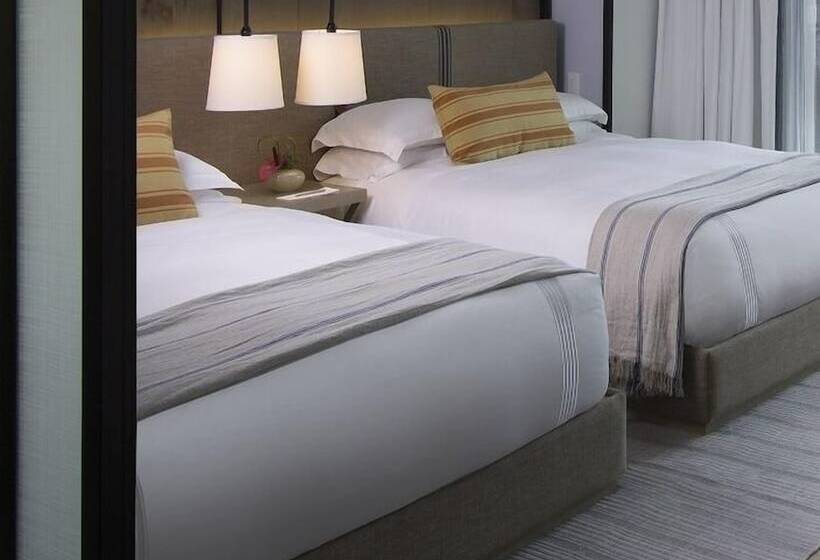 ホテル Victor South Beach