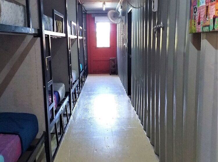 هتل Hostel19 Langkawi