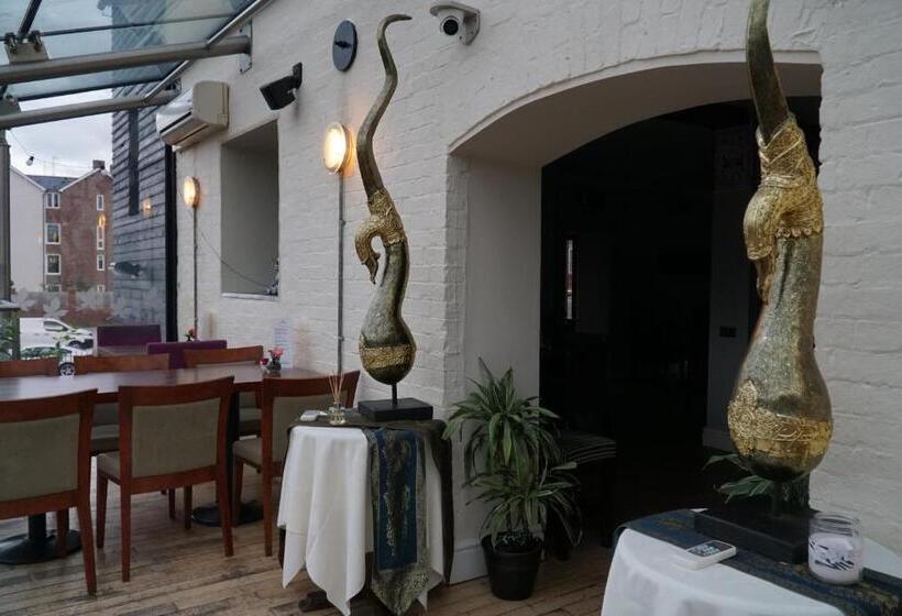 בית מלון כפרי The Old Mill Thai Vintage