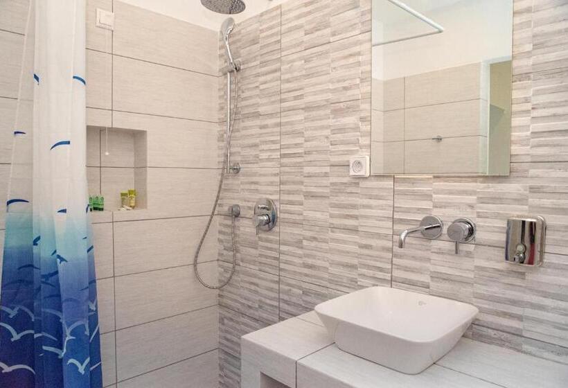Adonis Hotel Naxos