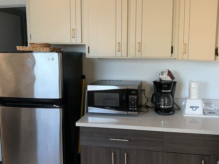 فندق Arya Blu Inn And Suites