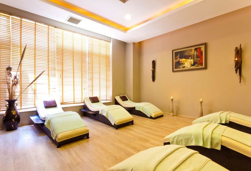 בית מלון כפרי Can Garden Resort