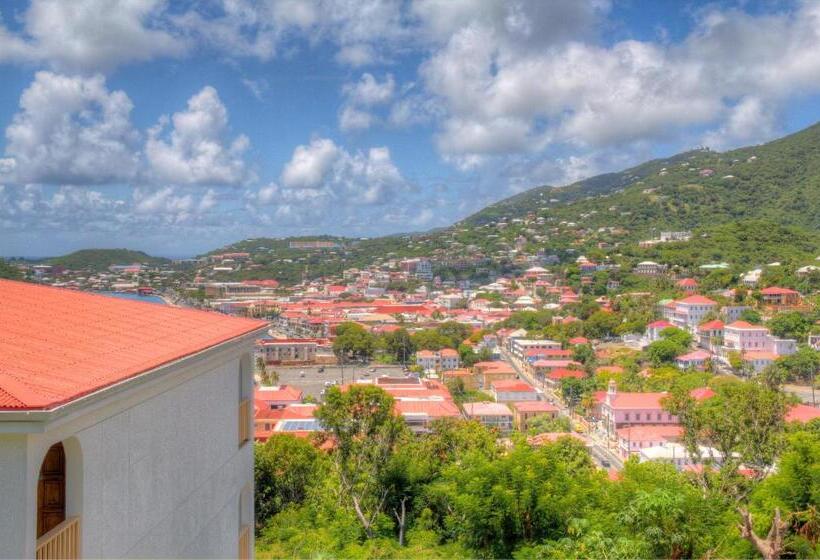 هتل Castle Villas At Bluebeard S