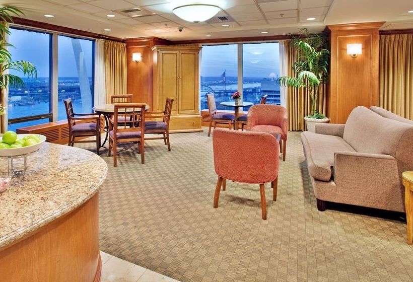 هتل City Place St. Louis