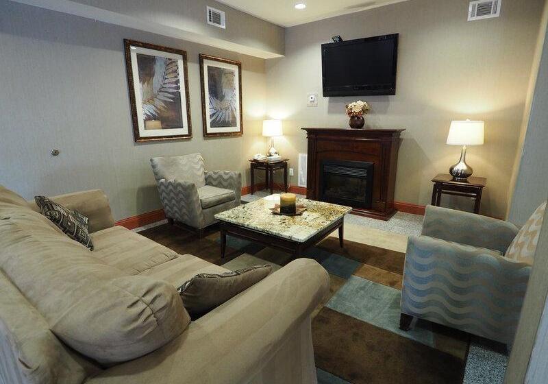 هتل Country Inn & Suites By Radisson, Canton, Ga