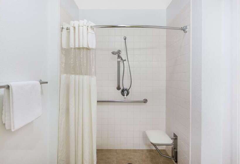 هتل Days Inn By Wyndham San Jose Airport