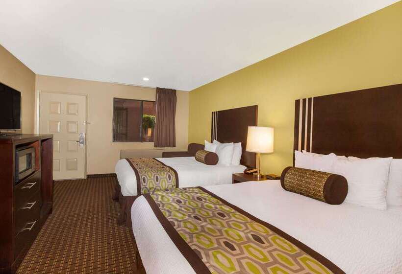 هتل Days Inn By Wyndham San Jose Airport