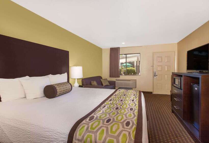 هتل Days Inn By Wyndham San Jose Airport