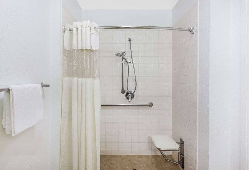 هتل Days Inn By Wyndham San Jose Airport