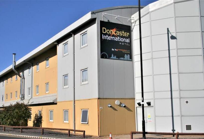 هتل Doncaster International