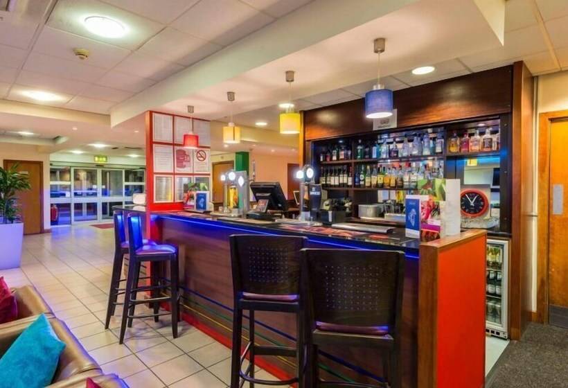 هتل Doncaster International