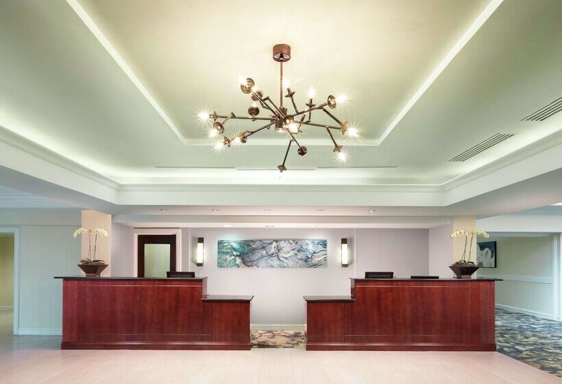 هتل Doubletree By Hilton Columbia, Sc