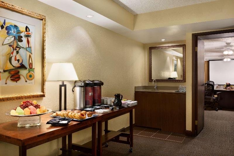 Hotel Embassy Suites Dallas Dfw International Airport South