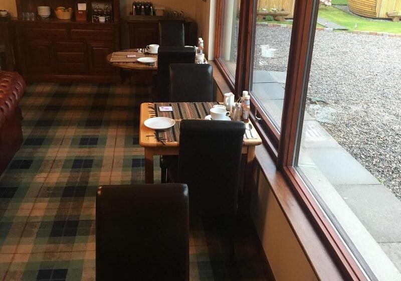 هتل Eriskay B&b And Aviemore Glamping