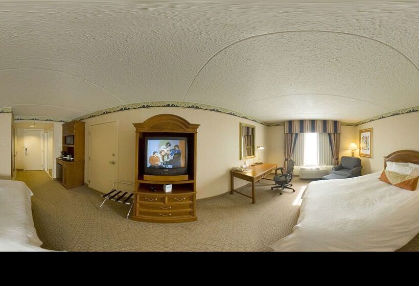 هتل Hilton Garden Inn Edison/raritan Center