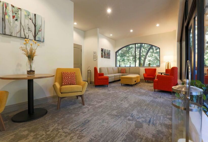 هتل Hilton Garden Inn Raleigh Durham/research Triangle Park
