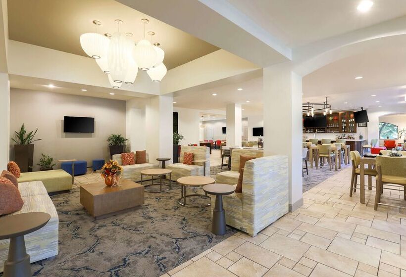 هتل Hilton Garden Inn Raleigh Durham Research Triangle Park