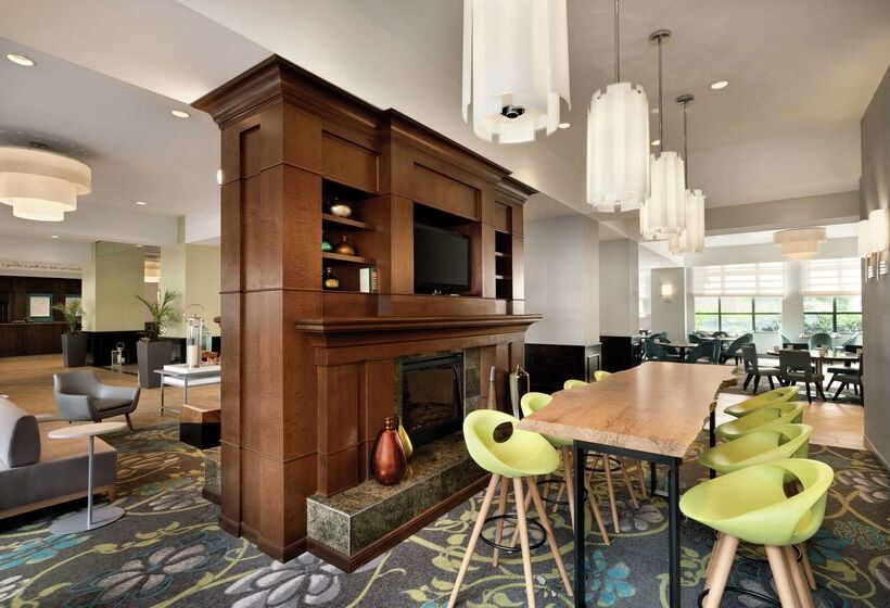 בית מלון כפרי Hilton Garden Inn Worcester