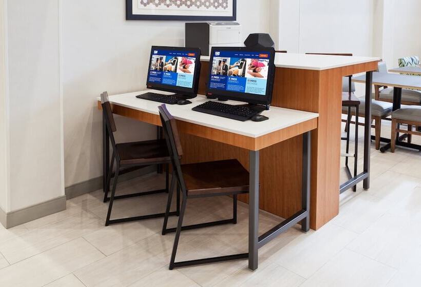 Holiday Inn Express Hotel & Suites Montgomery Boyd Cooper Parkway, An Ihg