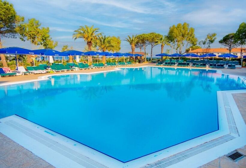 ホテル Le Monde Beach Resort & Spa
