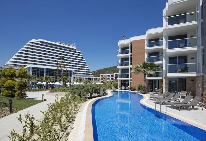 هتل Palm Wings Ephesus Beach Resort